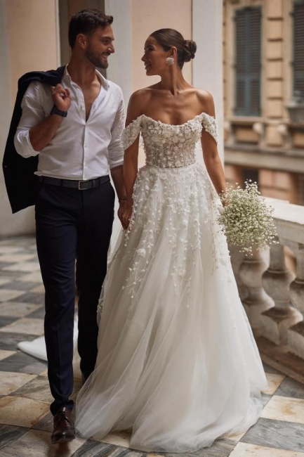 Designer Hochzeitskleider A Linie | Brautkleider mit Spitze