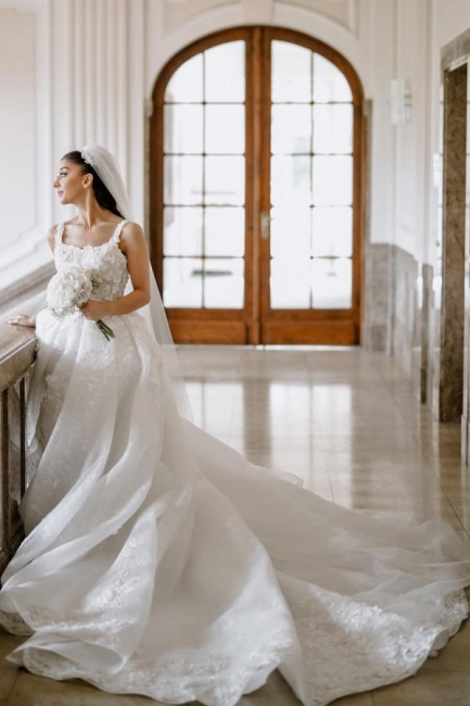 Wunderschöne Brautkleider A Linie | Hochzeitskleider Spitze mit Blumen
