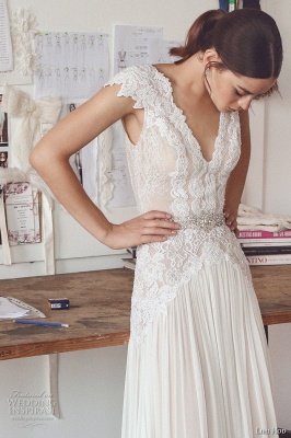 Wunderschönes Etuikleid Brautkleider Online Bestellen | Designer Hochzeitskleider Mit Spitze Günstig_2